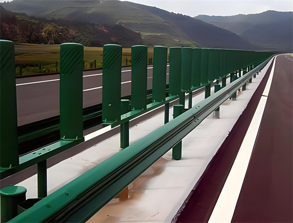 丹东三波护栏板在高速公路的应用